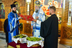 Σερρών Θεολόγος: «Η Εκκλησία μας, ως το νοητό Θαβώρ, μεταμορφώνει και αγιάζει τον άνθρωπο» (06/08/2025)